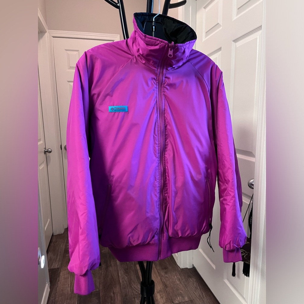 COLUMBIA Sportswear REVERSIBLE Fuchsia & Black medium weight NYLON Jacket - Picture 9 of 15